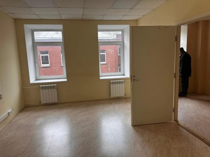 Нежилое помещение 444,9 кв.м. на Петроградской набережной